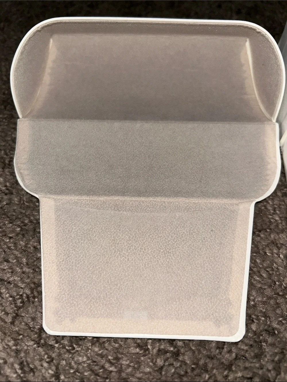 Tory Burch White Sunglass case with Box & Cloth-Sunglasses NOT INCLUDED